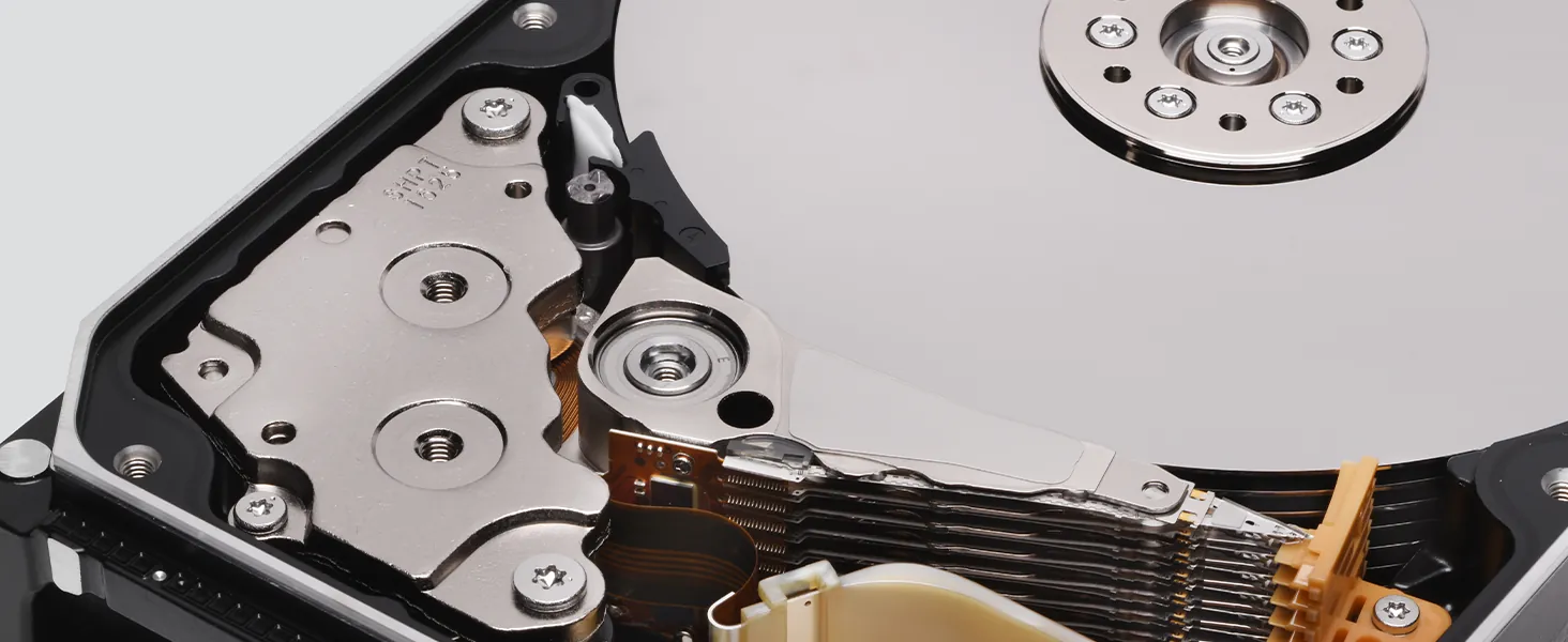 Western Digital 10TB WD Blue HDD Review: Ranked Storage image 3